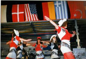 Country Truck festival 1993 v maďarském Szegedu! Do Řecka či Turecka bylo už jen kousek...  » Click to zoom ->