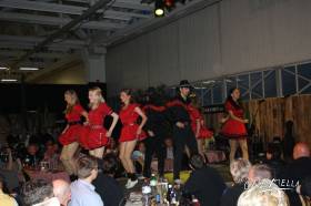 VIP večer (již ve čtvrtek) obohatila pražská taneční skupina Caramella a americký bluegrass band.  » Click to zoom ->